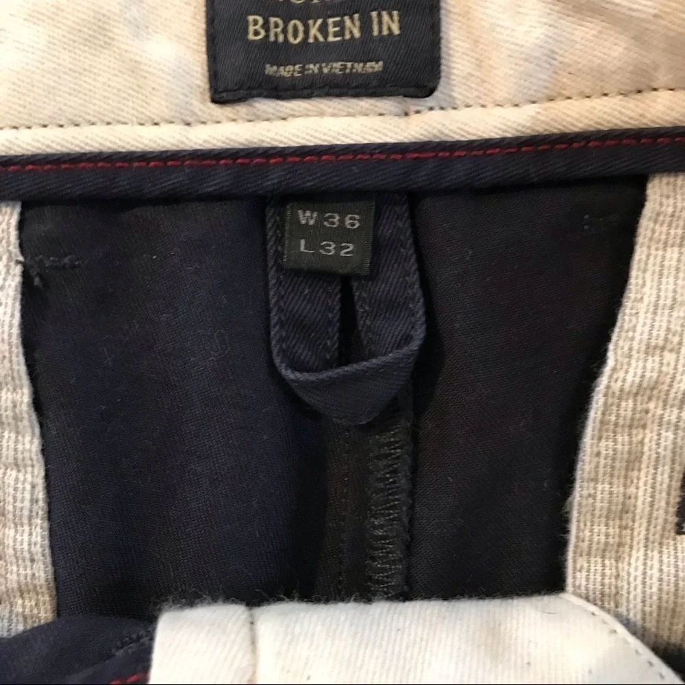 🚤J CREW Navy Blue Khakis